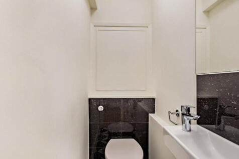 Screenshot 2025-1...