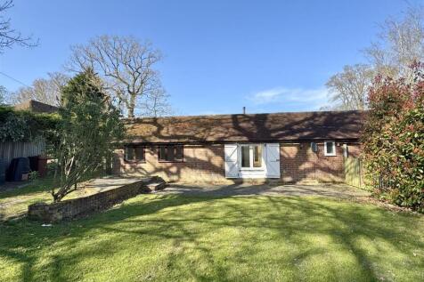 GARDEN REAR