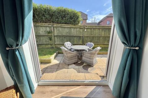 SEATING AREA 2