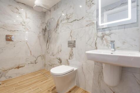 ENSUITE WET ROOM