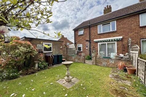 GARDEN REAR