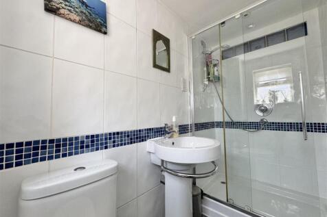 GROUND FOOR SHOWER ROOM