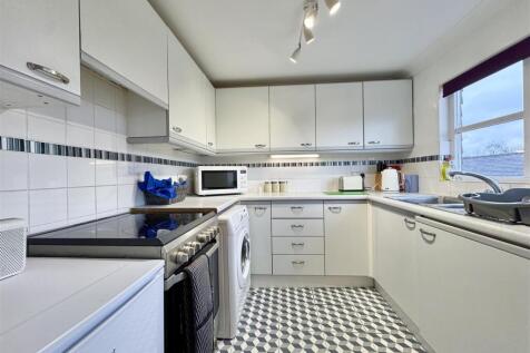 ANNEXE KITCHEN