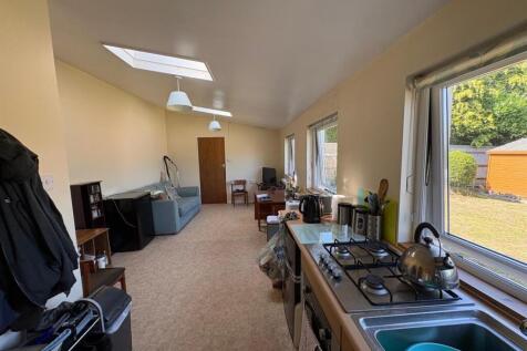 STUDIO KITCHEN