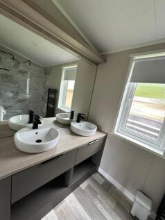 shower room.jpg