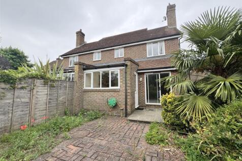GARDEN REAR