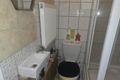 Bedroom 3 Ensuite