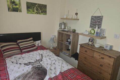 Dining Room / Bedroom 2