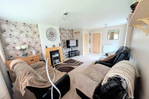 Beautiful &amp; Spacious 3-Bedroom Home for Sale in C