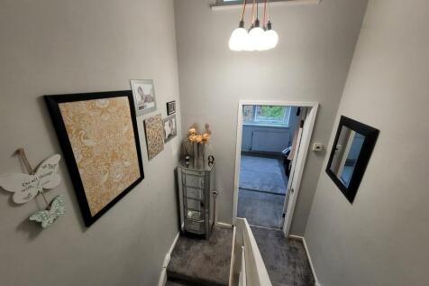 Hallway.jpeg