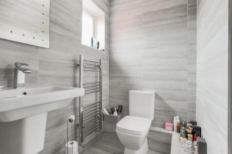 ensuite 1.jpg
