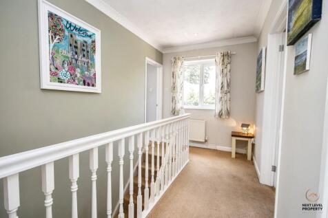 First floor landing