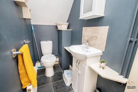 Ground floor WC