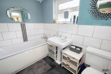 Ground Floor Bathroom