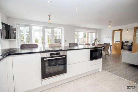 Kitchen/Family Room