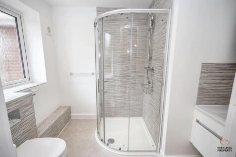En-Suite 2
