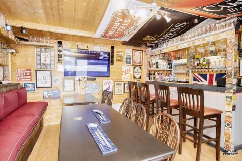 Outdoor Bar