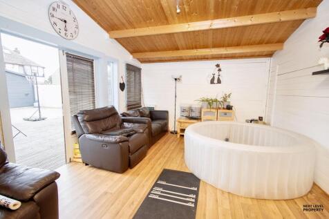 Wood Cabin