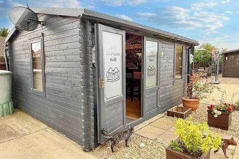Outdoor Bar
