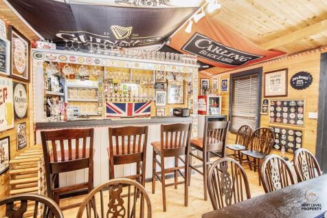 Outdoor Bar