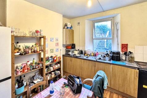 Kitchen T202507221244.jpg
