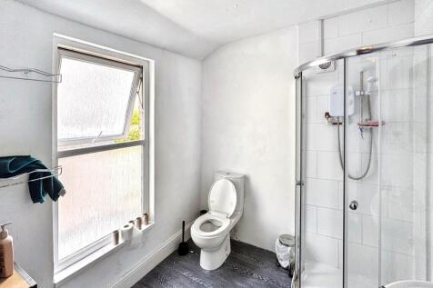 Shower Room 2 T202507221244.jpg