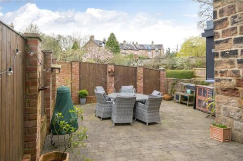 Private Courtyard