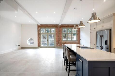 Living / Kitchen