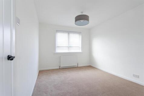 29 Churchill Cres 46.jpg
