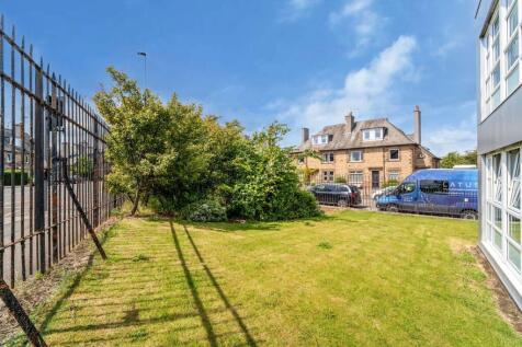 Property Image 32