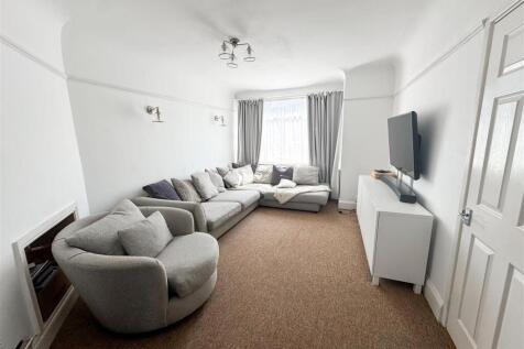 sales property-04.jpg