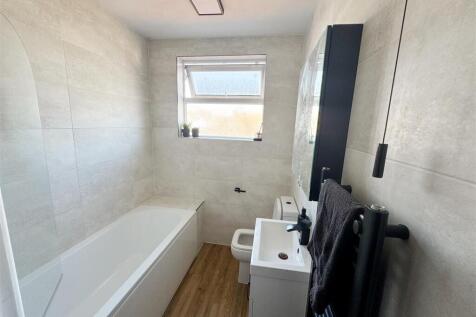 sales property-09.jpg