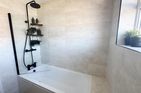 sales property-08.jpg