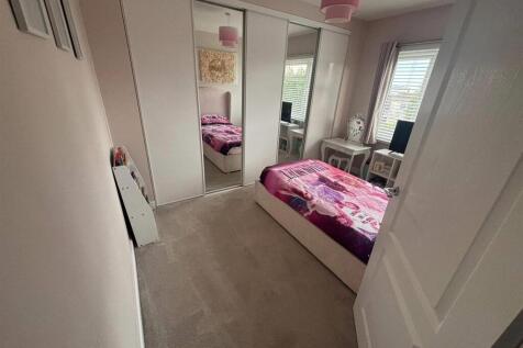 Bedroom Two.2.jpg