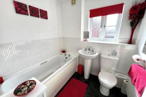 Bathroom.jpg