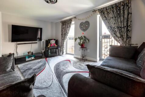 Living Room 2.jpg