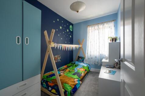 Bedroom 4.jpg