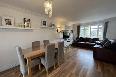 Lounge/Diner
