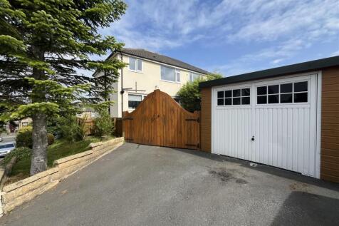 Driveway &amp; Garage