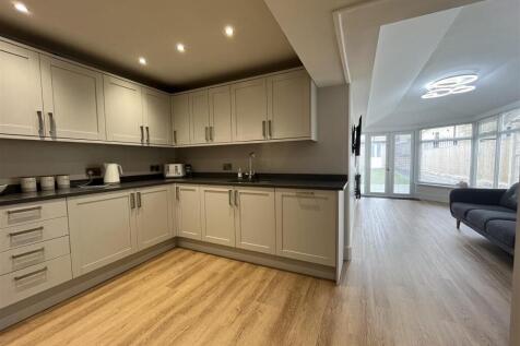 Open Plan Kitchen Living