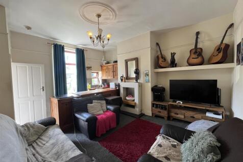 Open Plan Kitchen/Lounge