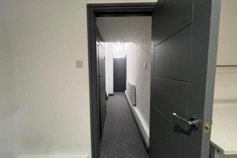 Hallway.jpeg