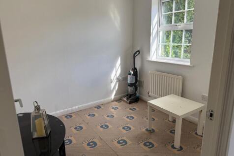 Bedroom / Office GF