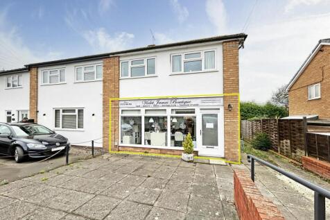 Broad Oak Crescent 45 Front Shot and Green Line .jpg