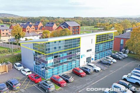 cropped Drone Shot front shot green line .jpg