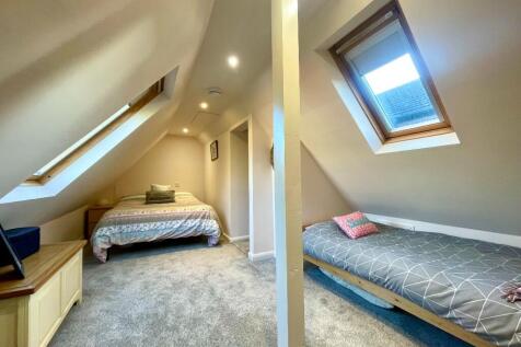 Bedroom main house 