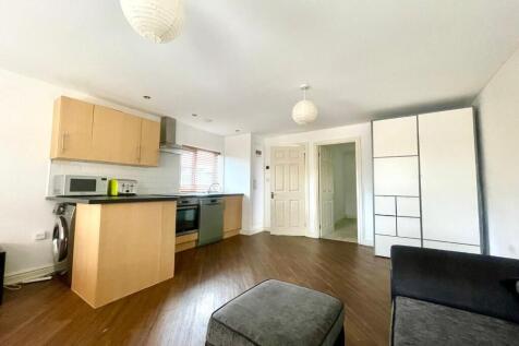 Reception to kitchen