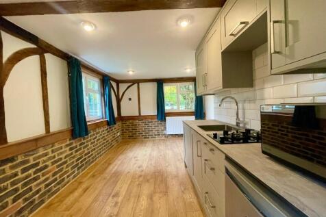 Kitchen lounge diner