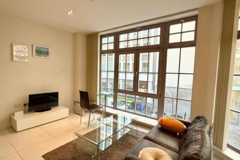 Property Image 4