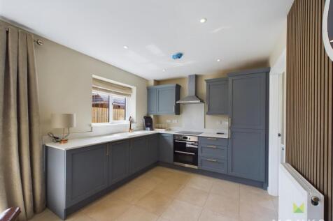 Kitchen 1.jpg